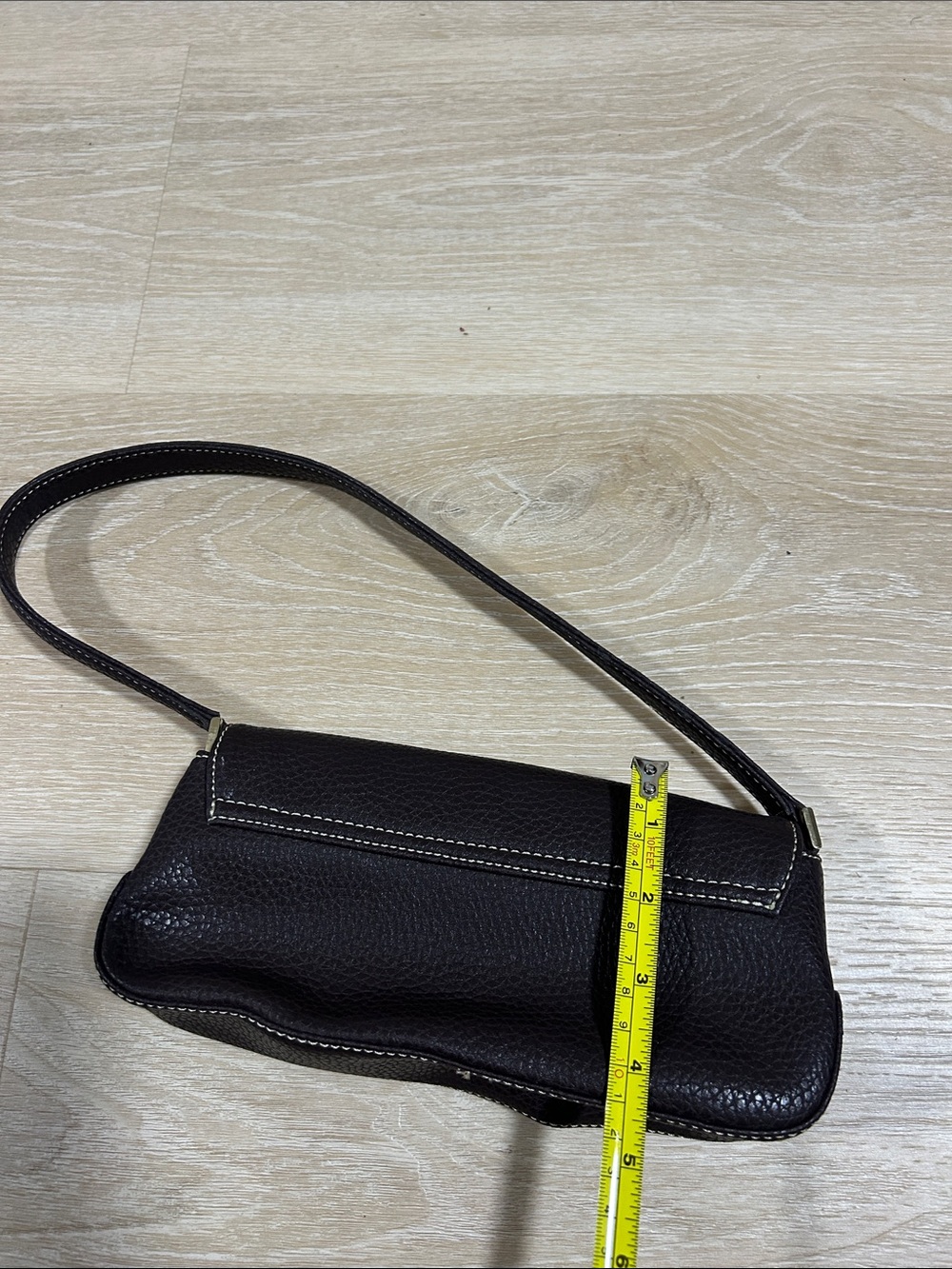 Liz Claiborne Dark Brown Pebbled Shoulder Bag with Contrast Stitching - Picture 3 of 5